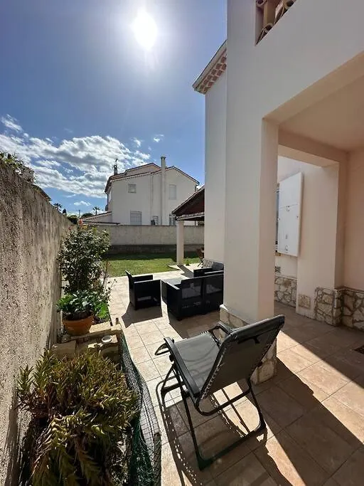 Villa - 100 M - Beach - Free Parking Villeneuve-Loubet 0*,  France
